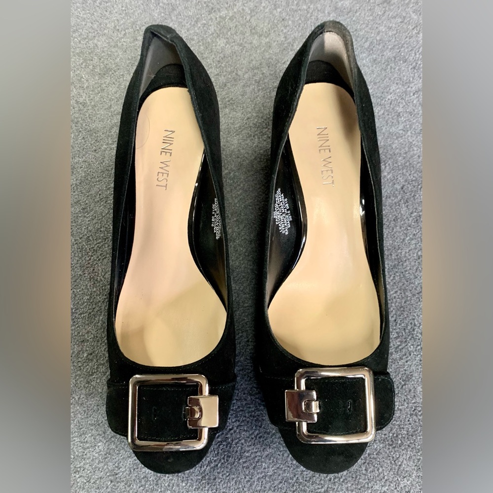 Nine West black suede-like pumps, Size 8